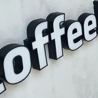 JAY招牌經理 Andy，負責逢甲廣告看板廠商業務