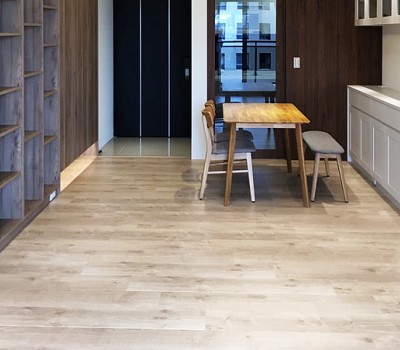 南投木紋塑膠地板多樣化花色展示